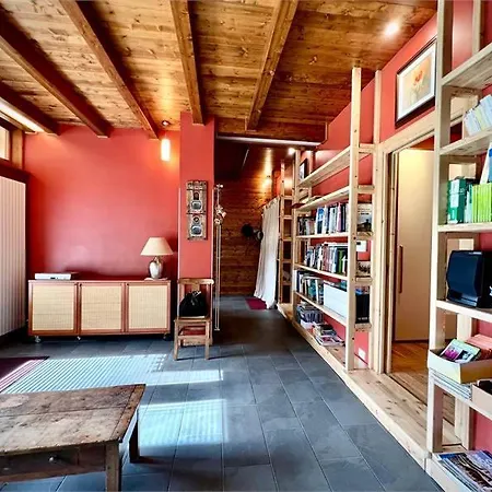 Maison Des Sizes Apartment